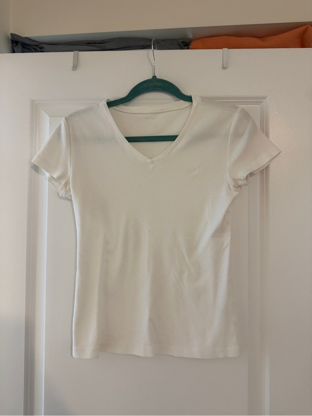 Nautica Women's White V-Neck Short Sleeve Tee